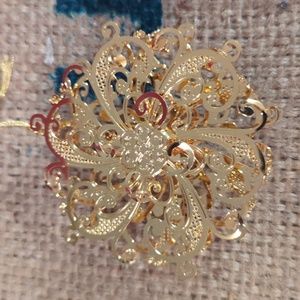 23kt Gold Danbury Mint Ornament - 2000 Snowflake Swirl